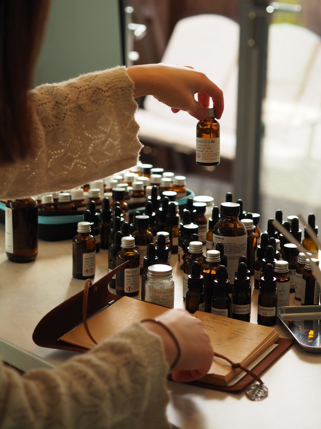 Perfume ingredients selected by hand at the atelier